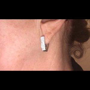 Gorgeous Diamond Earrings (zirconia)